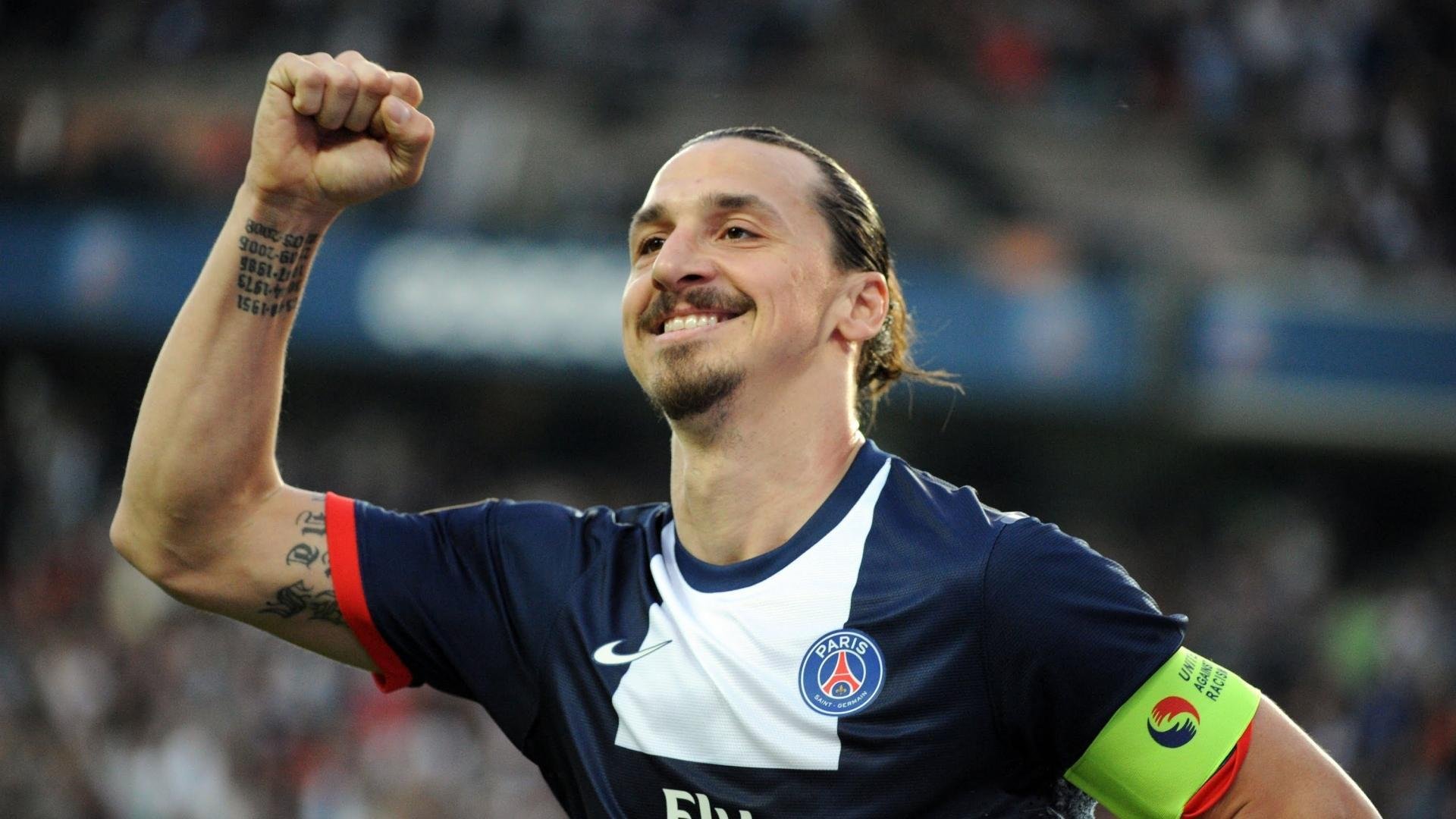 开云体育-塞内加尔铁血末节与梅西英超神话,足球世界的平行叙事