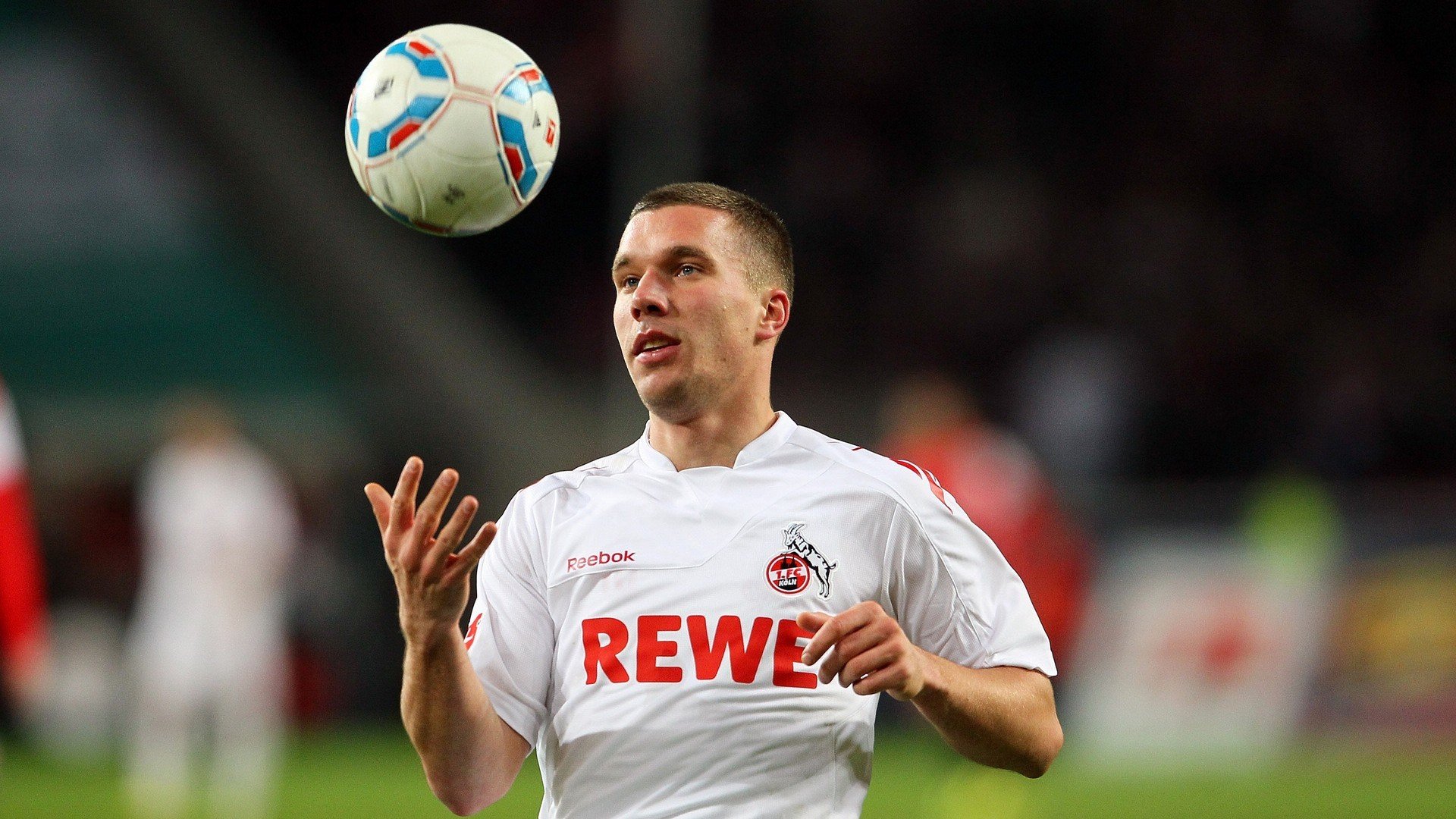 开云下载-世界排名争夺战之夜，杰伦·格林如何用一记三分改写篮球史